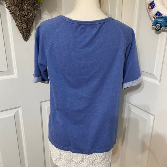 Earl Jean Chambray Denim Color Top with Rhinestones on Neckline Size M - Picture 7 of 9